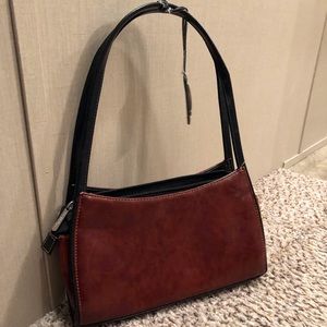 La Philipe Leather Purse